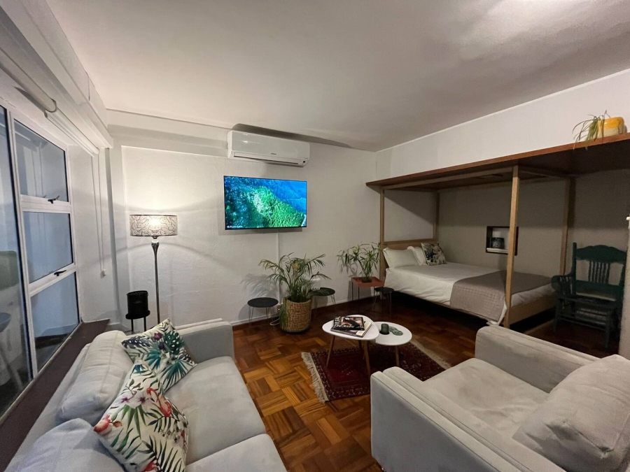 2 Bedroom Property for Sale in Sea Point Western Cape